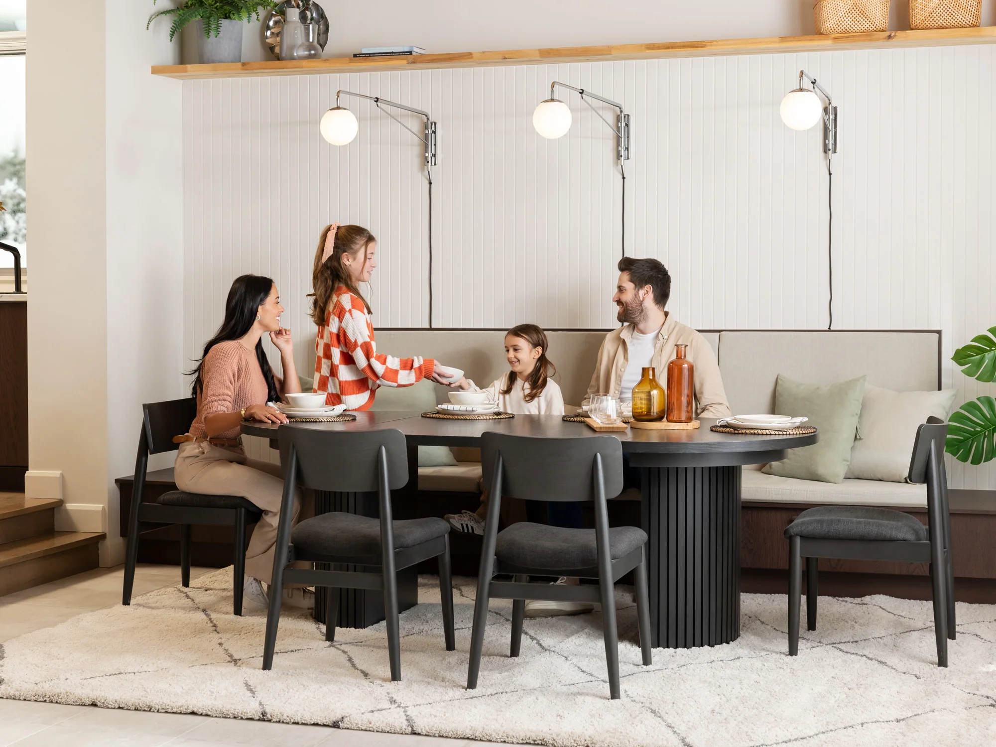 Round Dining Set - The Family - Image 5