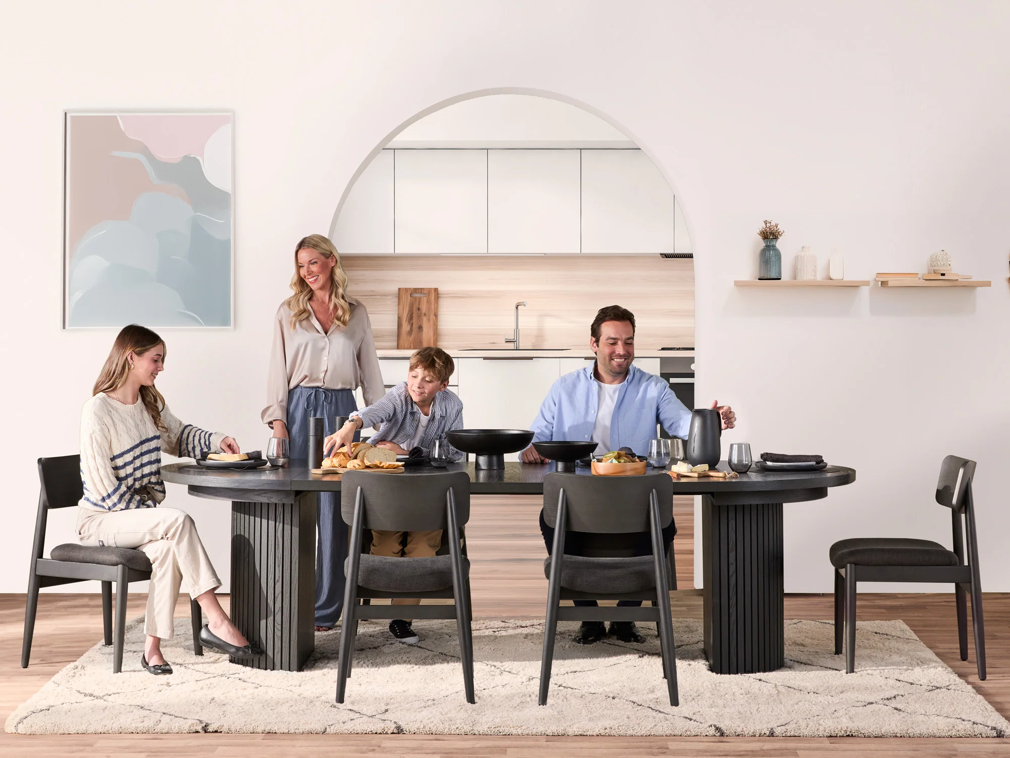 Round Dining Set - The Family - Image 6